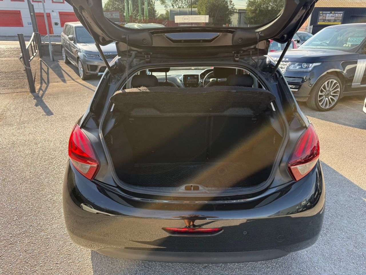 2018 PEUGEOT 208 2018 PEUGEOT 208