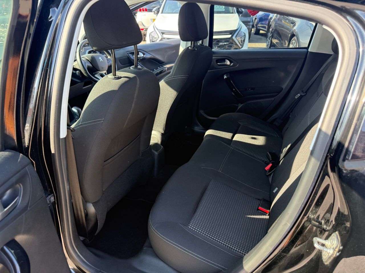 2018 PEUGEOT 208 2018 PEUGEOT 208