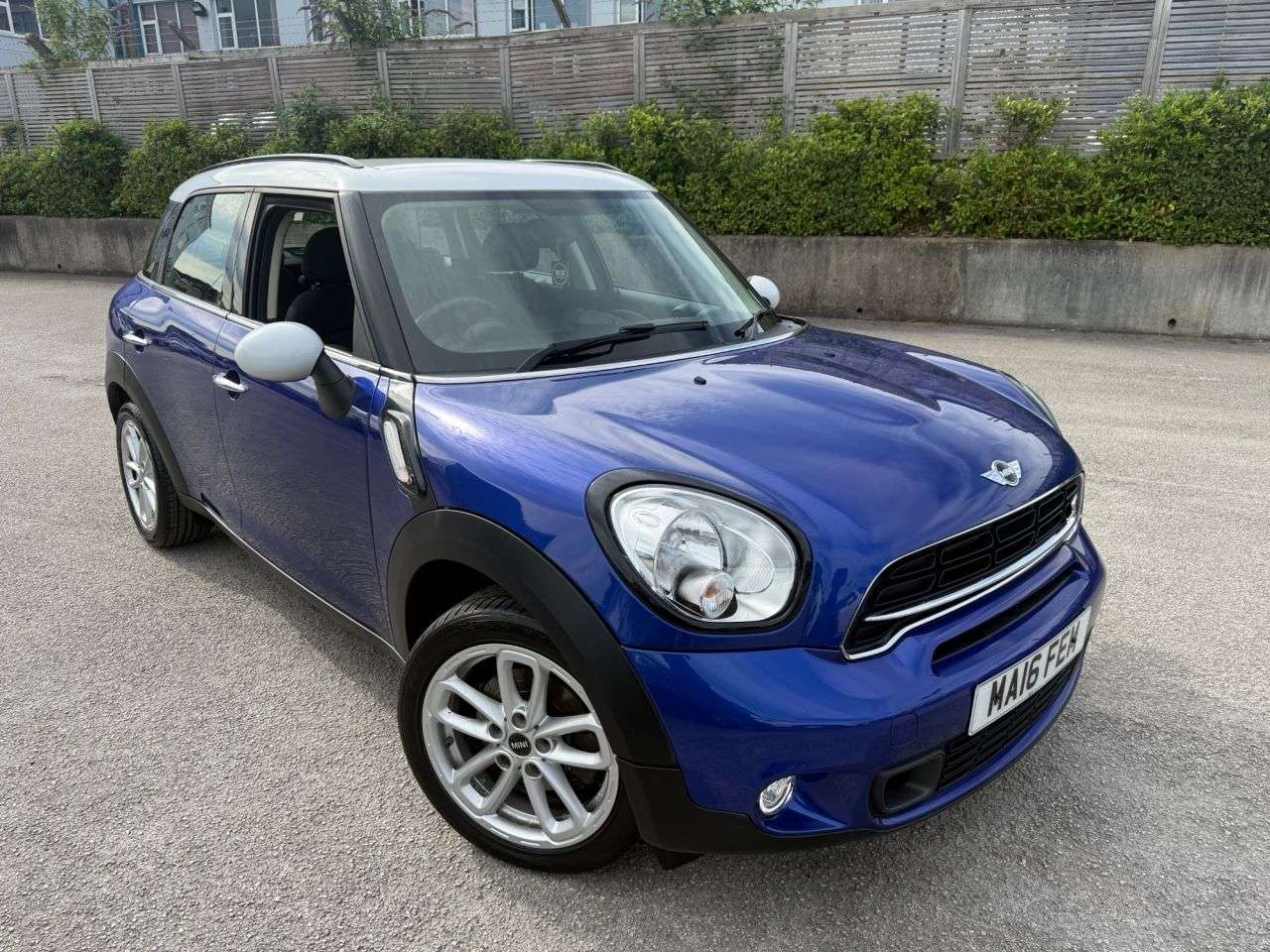 2016 MINI COUNTRYMAN 2016 MINI COUNTRYMAN