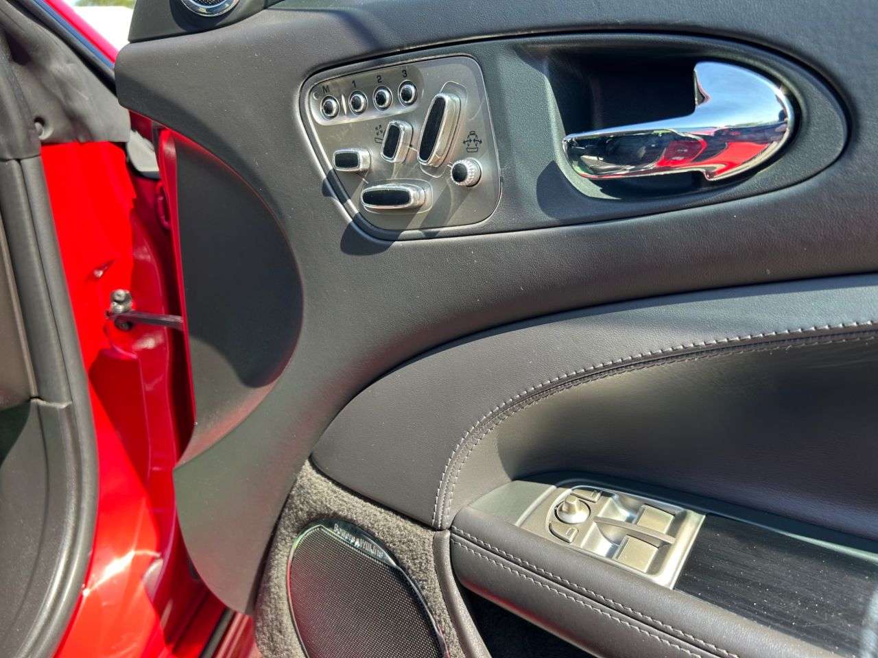 2011 JAGUAR XKR 2011 JAGUAR XKR