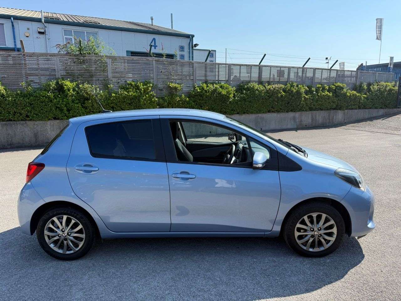 2016 TOYOTA YARIS 2016 TOYOTA YARIS