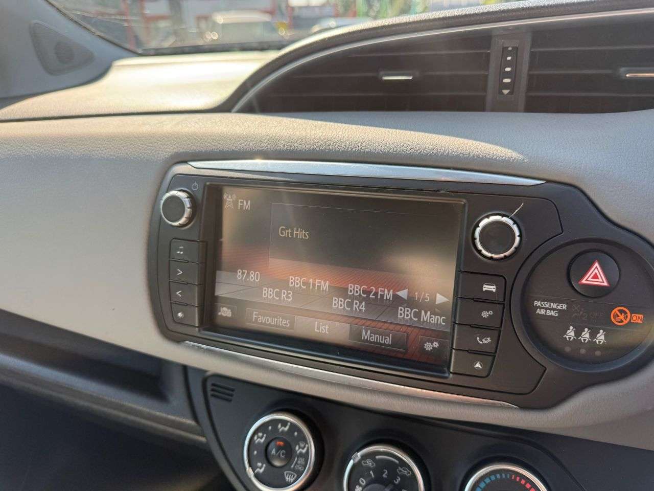 2016 TOYOTA YARIS 2016 TOYOTA YARIS