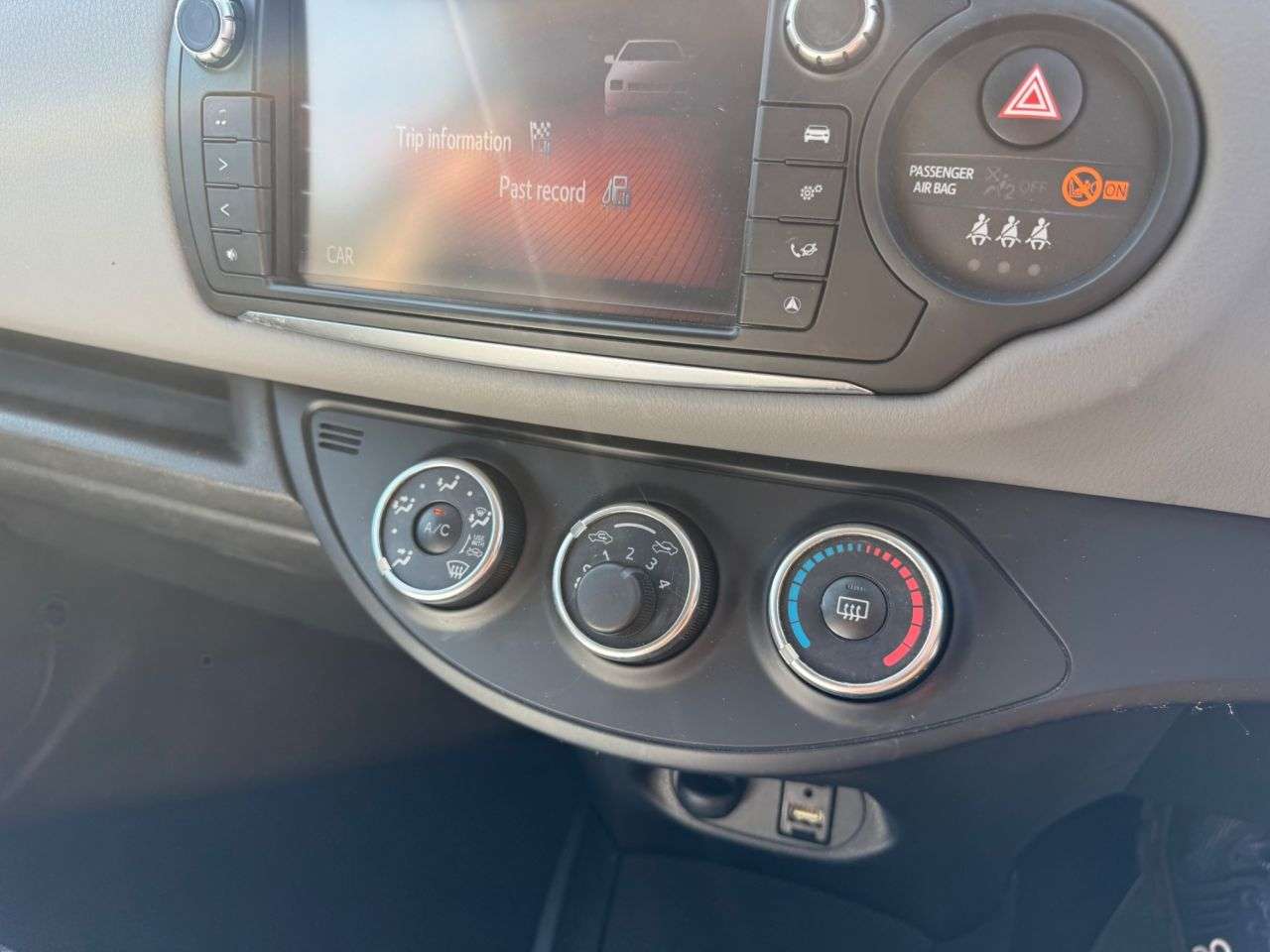 2016 TOYOTA YARIS 2016 TOYOTA YARIS