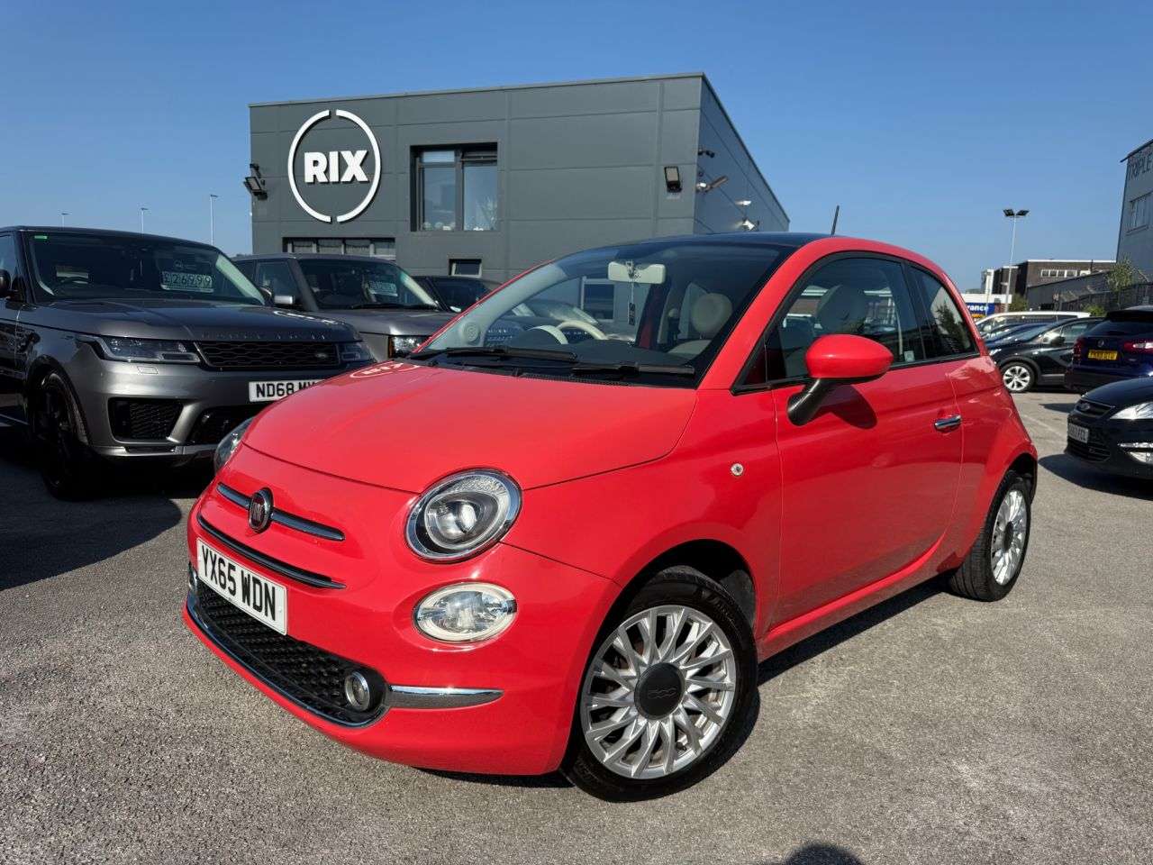 A 2015 FIAT 500 1.2 Lounge Hatchback 3dr Petrol Manual Euro 6 -2 FORMER KEEPERS-GLASS ROOF- A 2015 FIAT 500 1.2 Lounge Hatchback 3dr Petrol Manual Euro 6 -2 FORMER KEEPERS-GLASS ROOF-