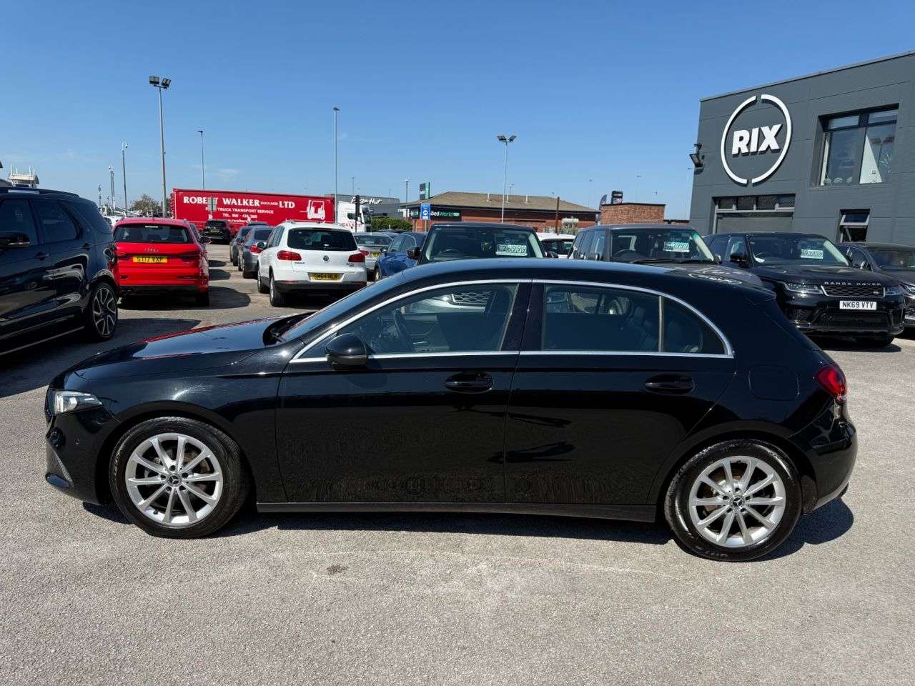 A 2019 MERCEDES-BENZ A CLASS 1.5 A180d Sport (Executive) Hatchback 5dr Diesel 7G-DCT Euro 6-1 OWNER FROM A 2019 MERCEDES-BENZ A CLASS 1.5 A180d Sport (Executive) Hatchback 5dr Diesel 7G-DCT Euro 6-1 OWNER FROM