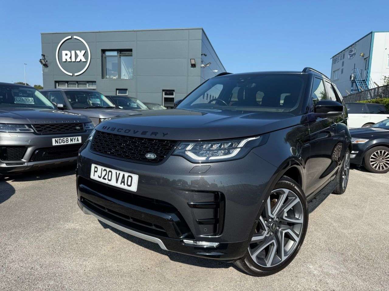 A 2020 LAND ROVER DISCOVERY 5 3.0 SD V6 HSE SUV 5dr Diesel Auto 4WD Euro 6-2 OWNER CAR FINISHED IN CARPAT A 2020 LAND ROVER DISCOVERY 5 3.0 SD V6 HSE SUV 5dr Diesel Auto 4WD Euro 6-2 OWNER CAR FINISHED IN CARPAT
