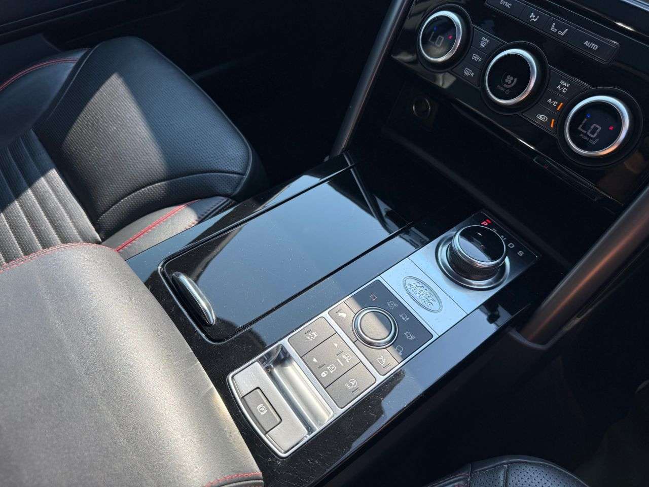 2020 LAND ROVER DISCOVERY 5 2020 LAND ROVER DISCOVERY 5