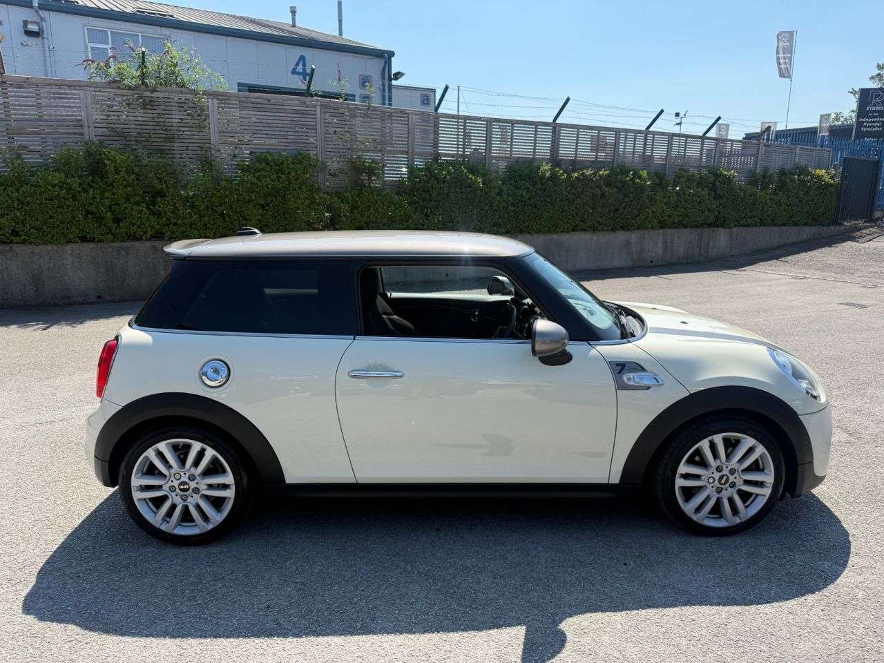 2017 MINI HATCH 2017 MINI HATCH