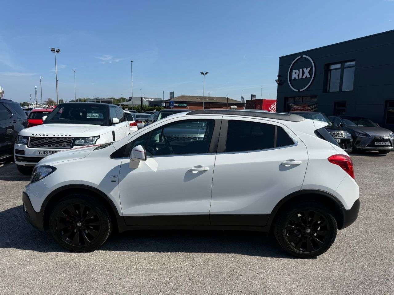 A 2015 VAUXHALL MOKKA 1.6 SE SUV 5dr Petrol Manual 2WD Euro 5 (s/s) (115 ps) A 2015 VAUXHALL MOKKA 1.6 SE SUV 5dr Petrol Manual 2WD Euro 5 (s/s) (115 ps)