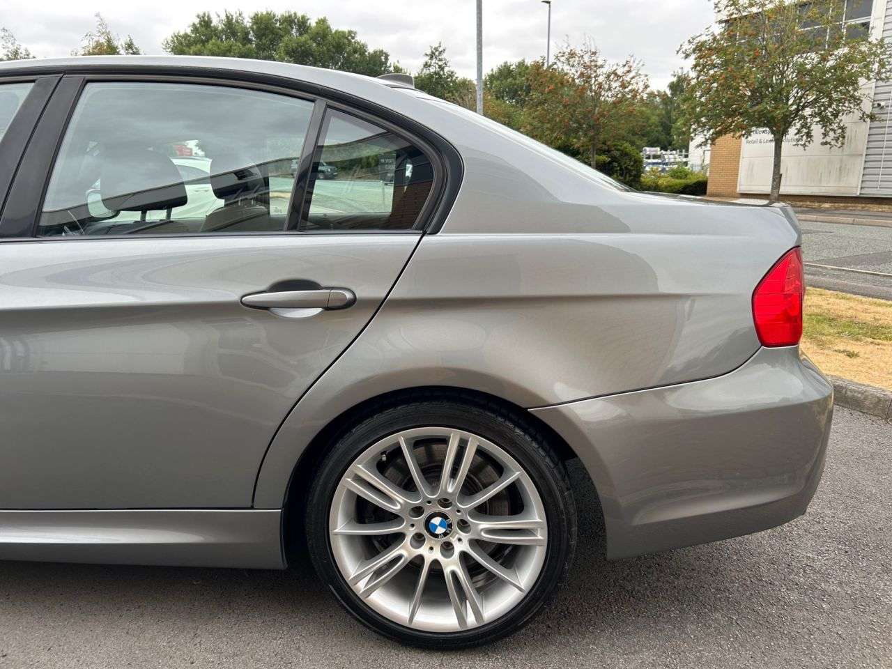 2011 BMW 3 SERIES 2011 BMW 3 SERIES