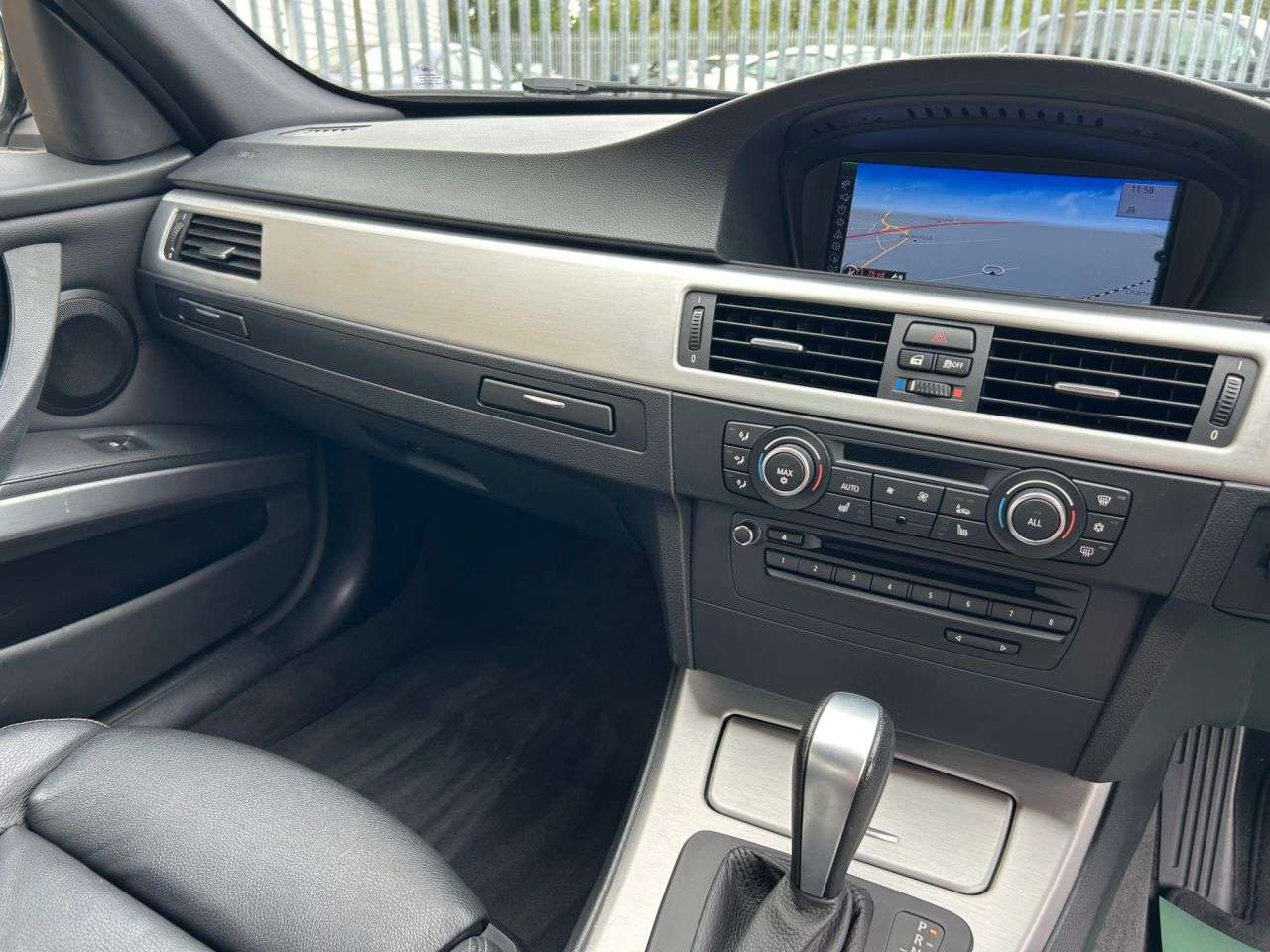 2011 BMW 3 SERIES 2011 BMW 3 SERIES