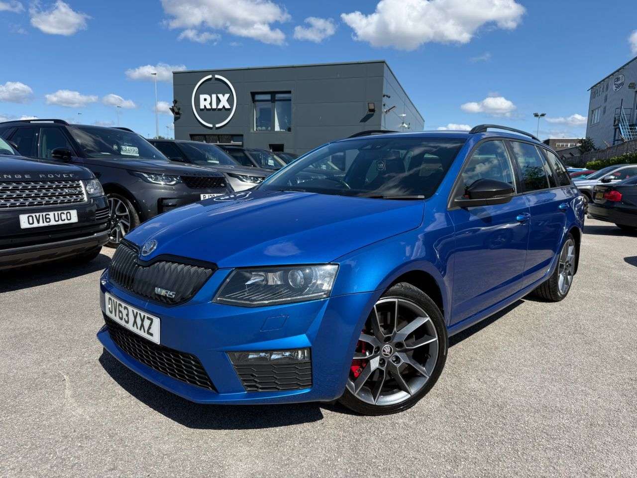 A 2013 SKODA OCTAVIA 2.0 TDI vRS Estate 5dr Diesel Manual Euro 5-FINISHED IN RACE BLUE-BLUETOOTH A 2013 SKODA OCTAVIA 2.0 TDI vRS Estate 5dr Diesel Manual Euro 5-FINISHED IN RACE BLUE-BLUETOOTH