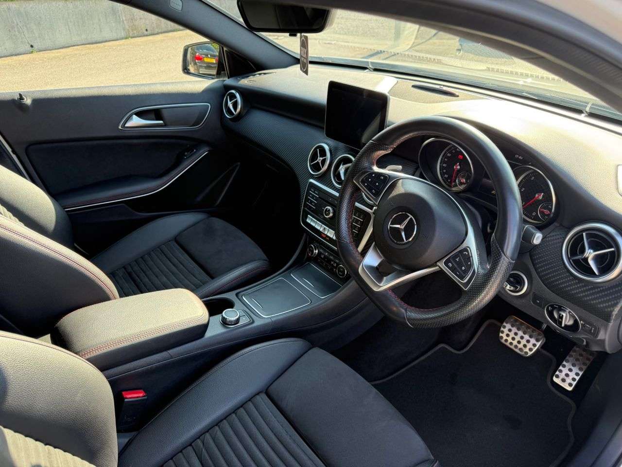 2018 MERCEDES-BENZ A CLASS 2018 MERCEDES-BENZ A CLASS
