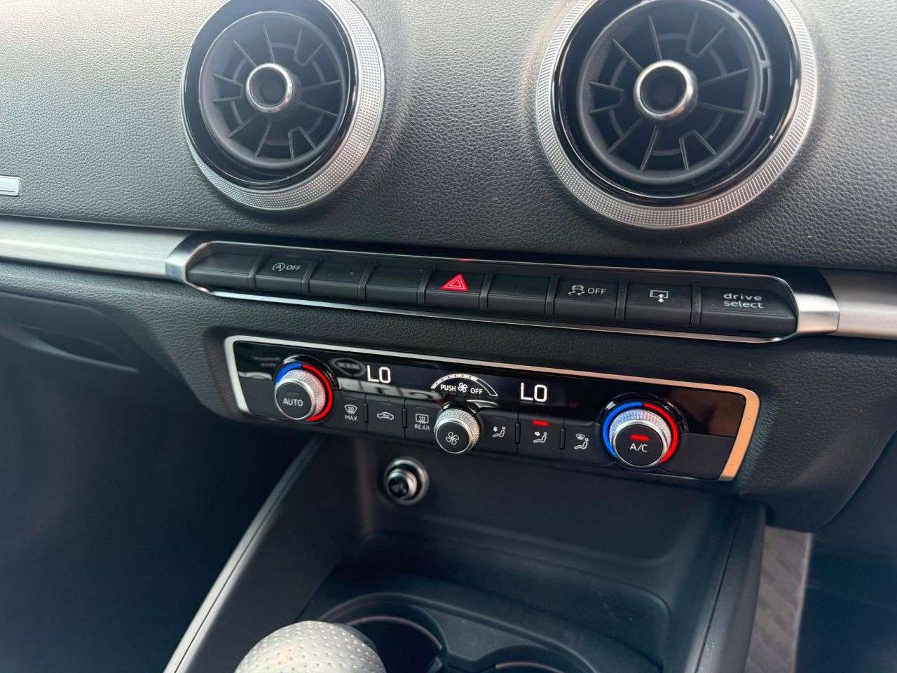 2017 AUDI A3 2017 AUDI A3