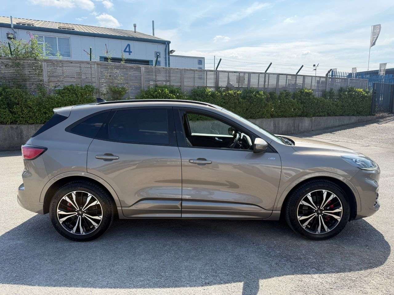 2022 FORD KUGA 2022 FORD KUGA
