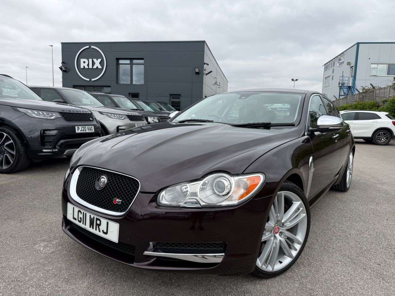 A 2011 JAGUAR XF 3.0d S V6 Portfolio Saloon 4dr Diesel Auto Euro 5-2 FORMER KEEPERS FINISHED A 2011 JAGUAR XF 3.0d S V6 Portfolio Saloon 4dr Diesel Auto Euro 5-2 FORMER KEEPERS FINISHED
