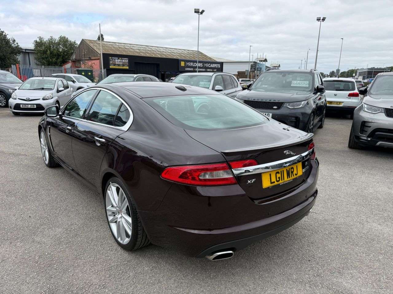 2011 JAGUAR XF 2011 JAGUAR XF