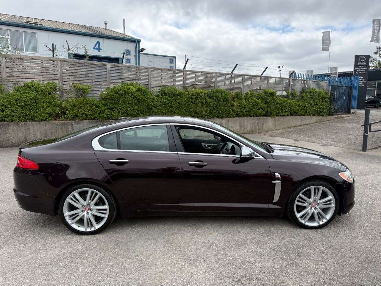2011 JAGUAR XF 2011 JAGUAR XF