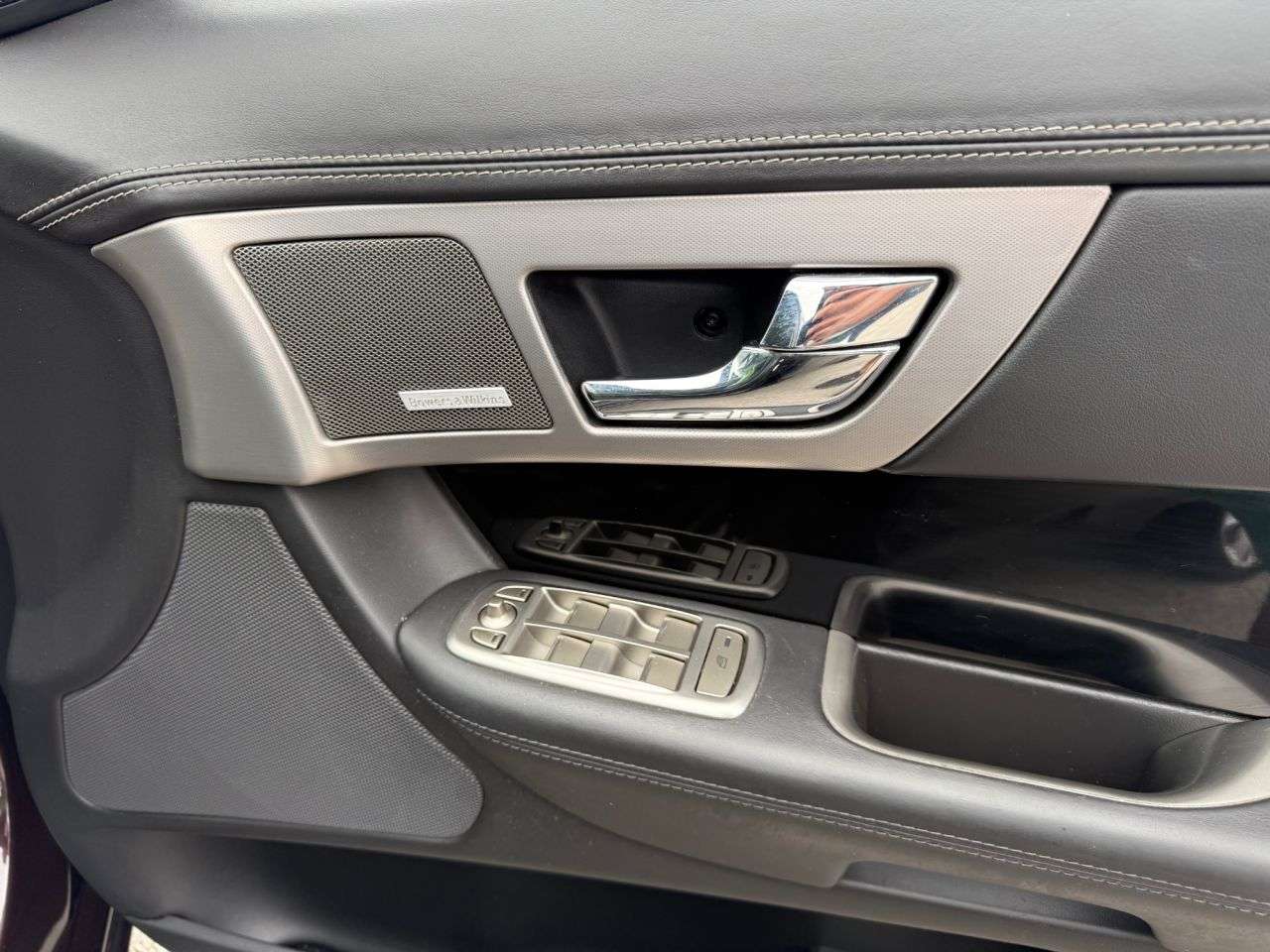 2011 JAGUAR XF 2011 JAGUAR XF