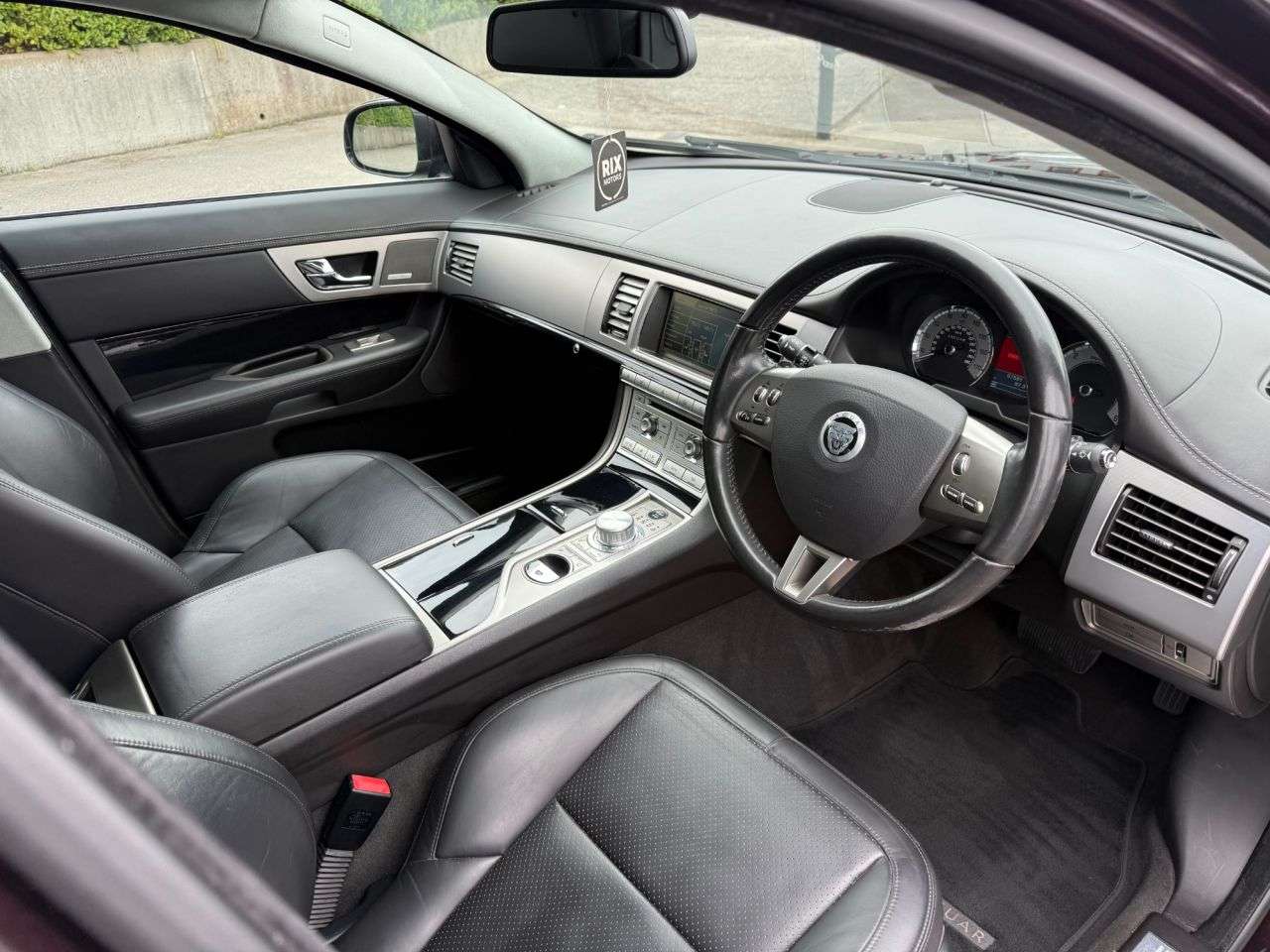 2011 JAGUAR XF 2011 JAGUAR XF