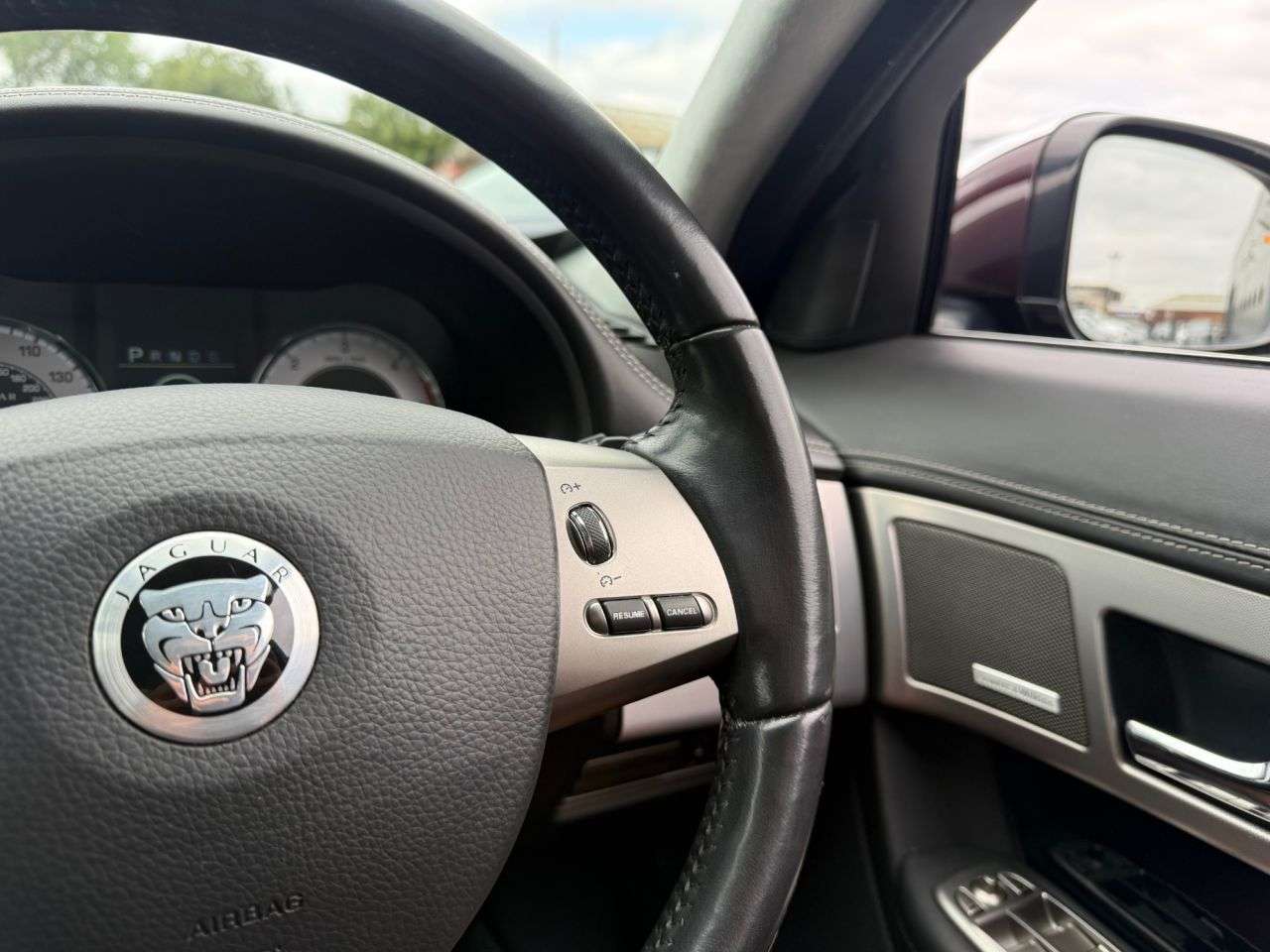 2011 JAGUAR XF 2011 JAGUAR XF