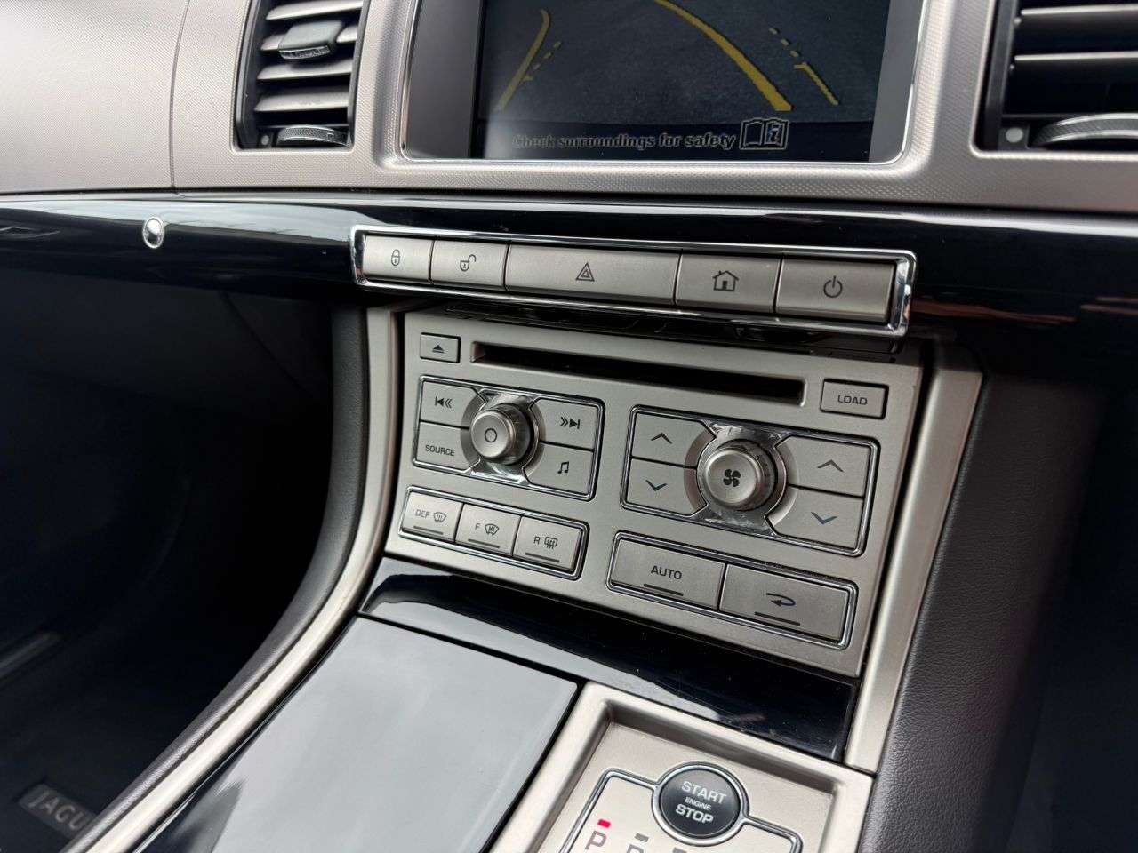 2011 JAGUAR XF 2011 JAGUAR XF