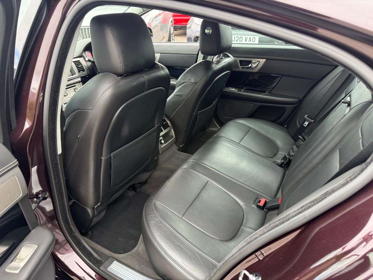 2011 JAGUAR XF 2011 JAGUAR XF