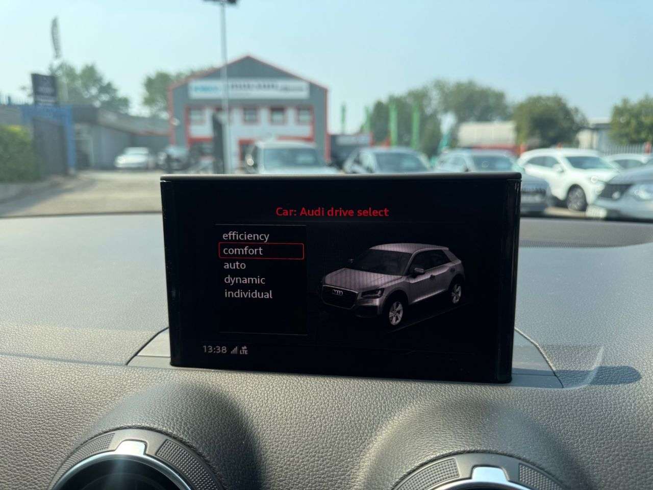 2017 AUDI Q2 2017 AUDI Q2