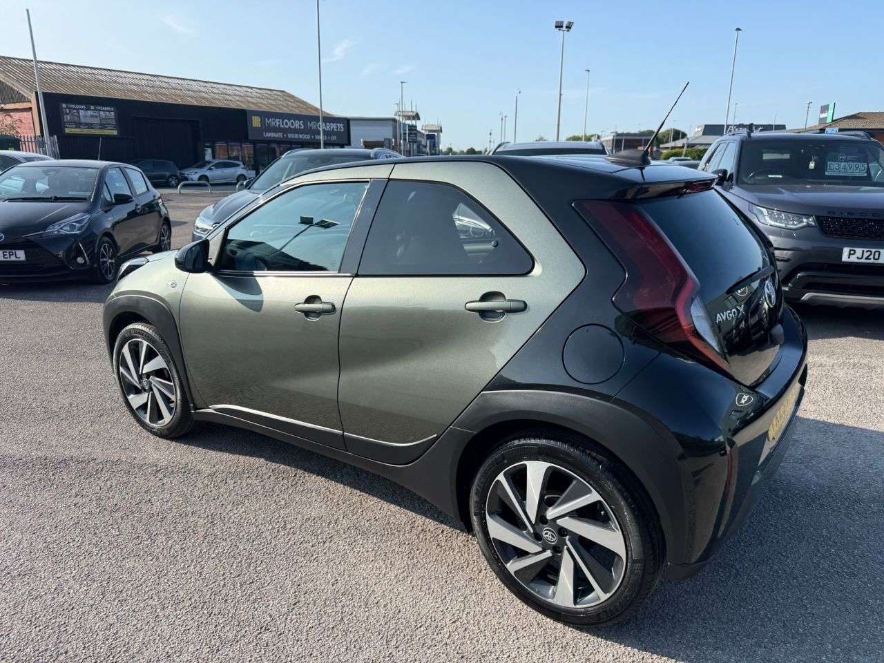 A 2023 TOYOTA AYGO X 1.0 VVT-i Edge Hatchback 5dr Petrol Manual Euro 6-1 OWNER FROM NEW-BLUETOOT A 2023 TOYOTA AYGO X 1.0 VVT-i Edge Hatchback 5dr Petrol Manual Euro 6-1 OWNER FROM NEW-BLUETOOT