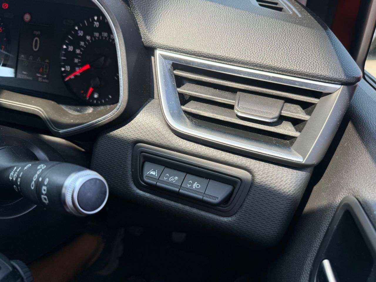 2020 RENAULT CLIO 2020 RENAULT CLIO