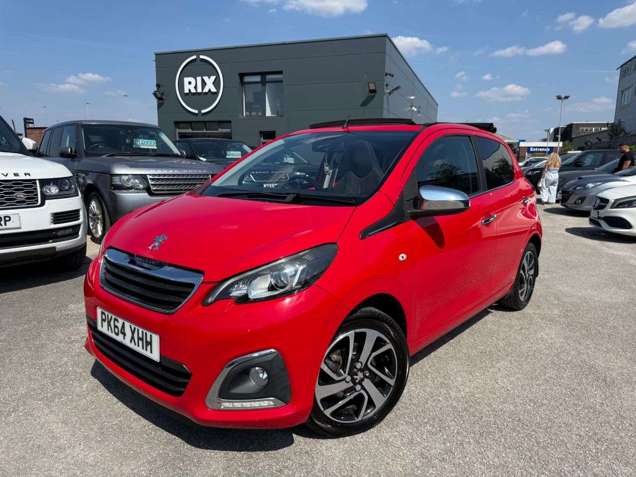 A 2014 PEUGEOT 108 1.2 VTi PureTech Allure Top! 5dr Petrol Manual Euro 5-2 FORMER KEEPERS-BLUE A 2014 PEUGEOT 108 1.2 VTi PureTech Allure Top! 5dr Petrol Manual Euro 5-2 FORMER KEEPERS-BLUE