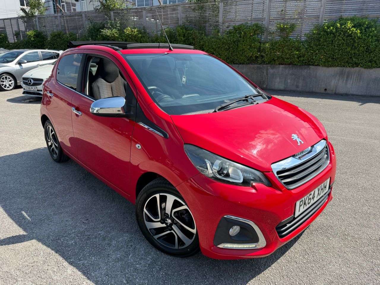 2014 PEUGEOT 108 2014 PEUGEOT 108