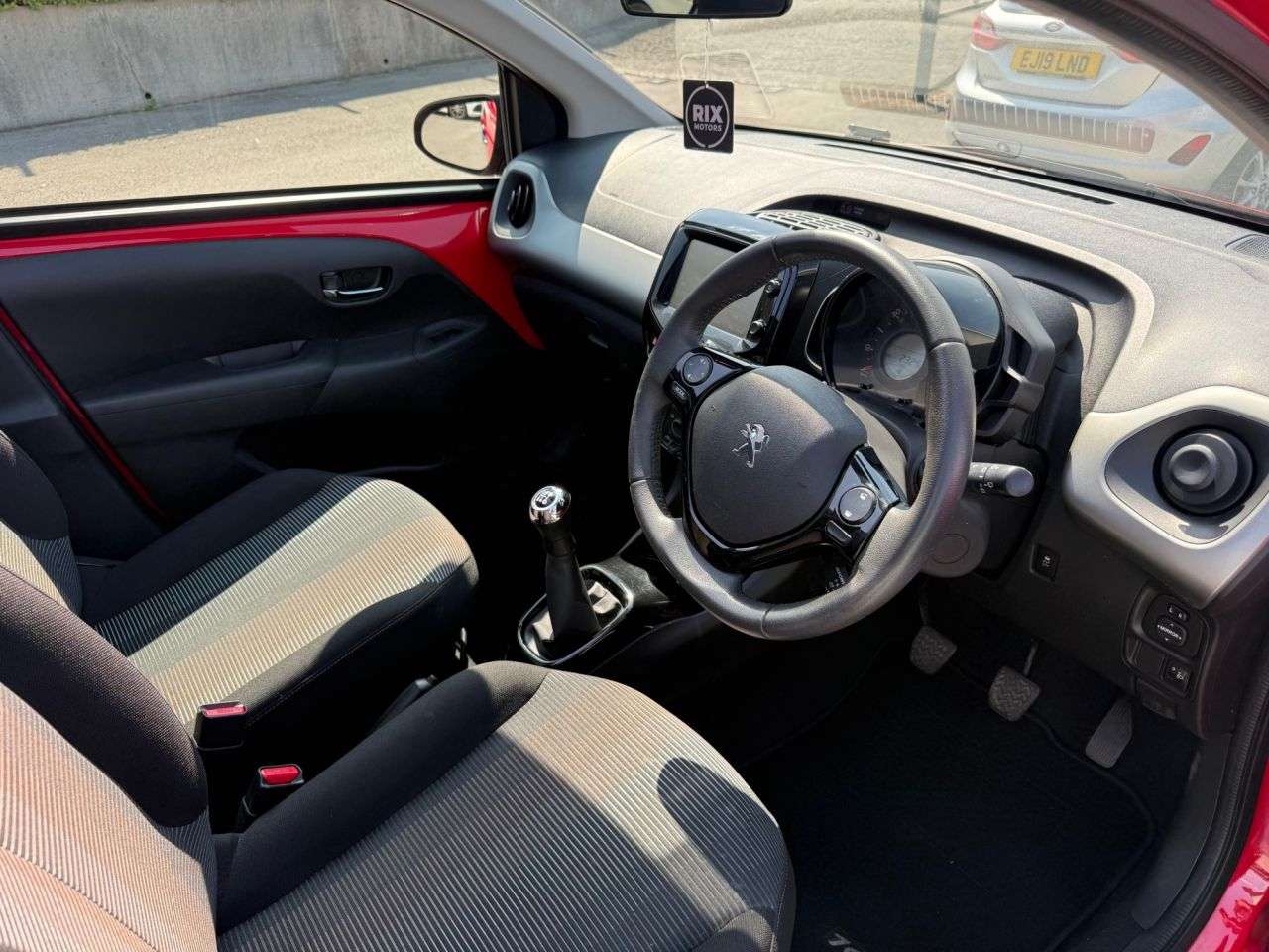 2014 PEUGEOT 108 2014 PEUGEOT 108