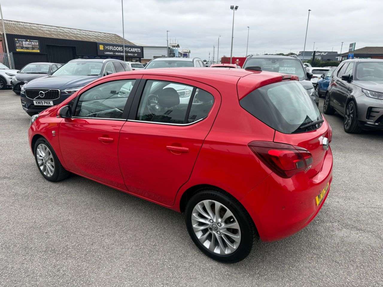 A 2017 VAUXHALL CORSA 1.4i ecoFLEX SE Hatchback 5dr Petrol Manual Euro 6-2 FORMER KEEPRS-BLUETOOT A 2017 VAUXHALL CORSA 1.4i ecoFLEX SE Hatchback 5dr Petrol Manual Euro 6-2 FORMER KEEPRS-BLUETOOT