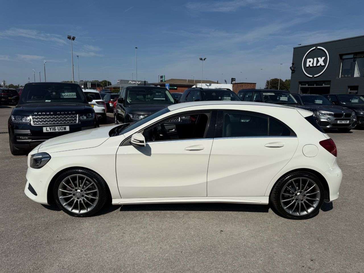 A 2016 MERCEDES A-CLASS A 180 D AMG LINE PREMIUM A 2016 MERCEDES A-CLASS A 180 D AMG LINE PREMIUM