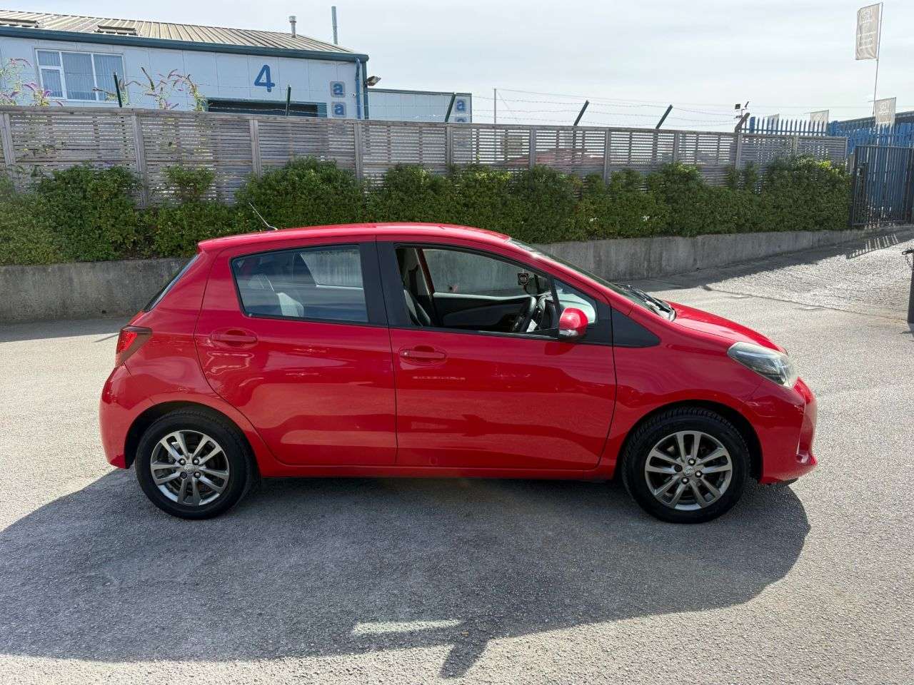 2015 TOYOTA YARIS 2015 TOYOTA YARIS