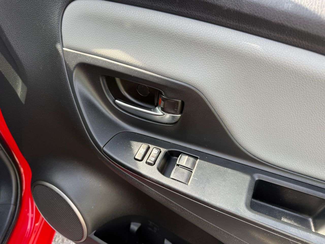 2015 TOYOTA YARIS 2015 TOYOTA YARIS