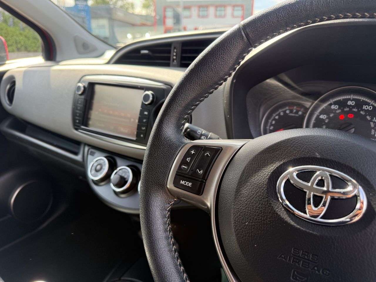 2015 TOYOTA YARIS 2015 TOYOTA YARIS