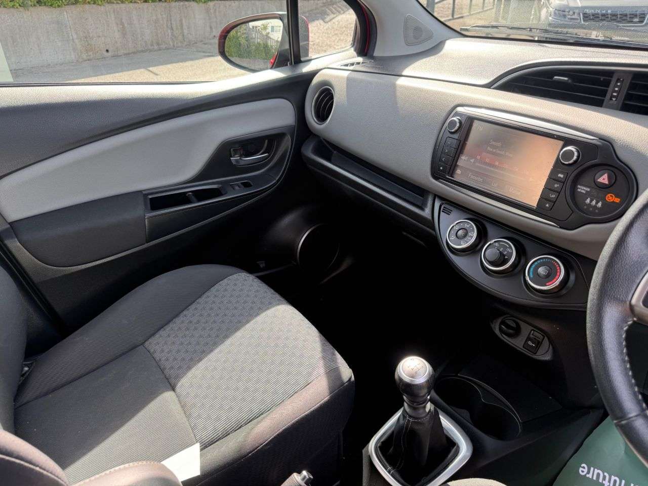 2015 TOYOTA YARIS 2015 TOYOTA YARIS