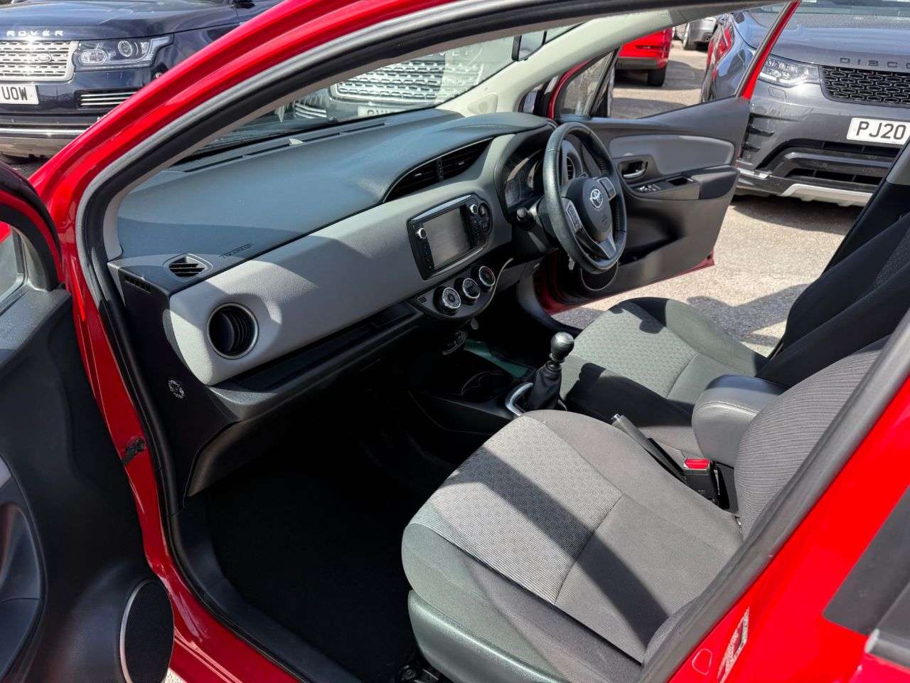 2015 TOYOTA YARIS 2015 TOYOTA YARIS