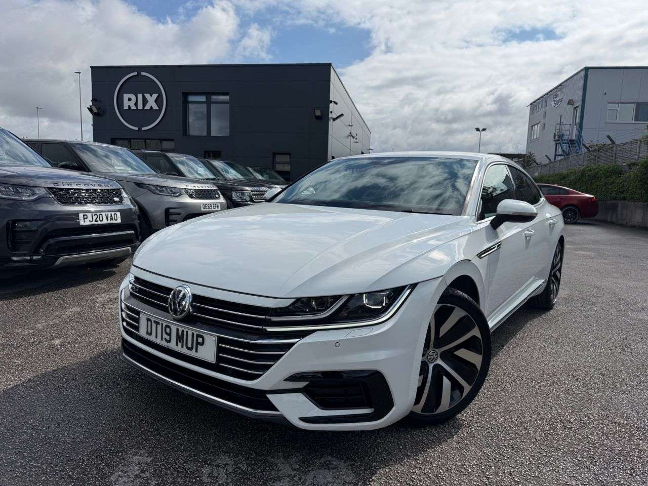 A 2019 VOLKSWAGEN ARTEON 1.5 TSI EVO R-Line Fastback 5dr Petrol DSG Euro 6-2 OWNERS FROM NEW-HEATED A 2019 VOLKSWAGEN ARTEON 1.5 TSI EVO R-Line Fastback 5dr Petrol DSG Euro 6-2 OWNERS FROM NEW-HEATED