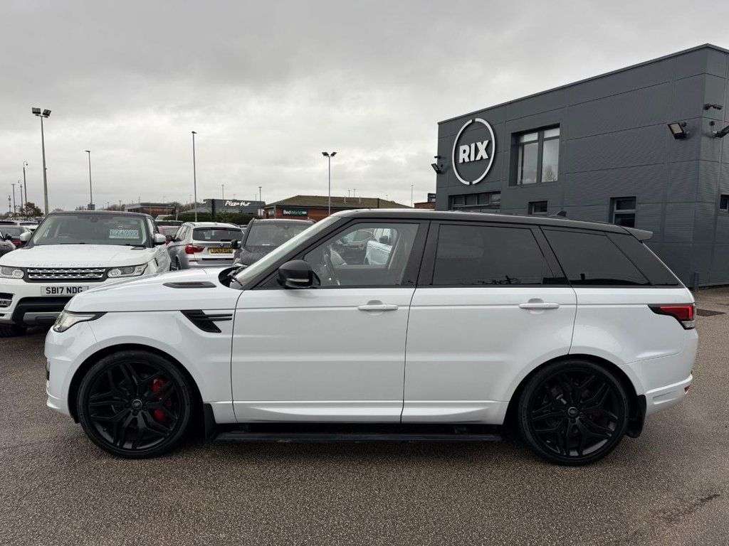 A 2015 LAND ROVER RANGE ROVER SPORT 3.0 SD V6 Autobiography Dynamic SUV 5dr Diesel Auto 4WD Euro 6-FINISHED IN A 2015 LAND ROVER RANGE ROVER SPORT 3.0 SD V6 Autobiography Dynamic SUV 5dr Diesel Auto 4WD Euro 6-FINISHED IN