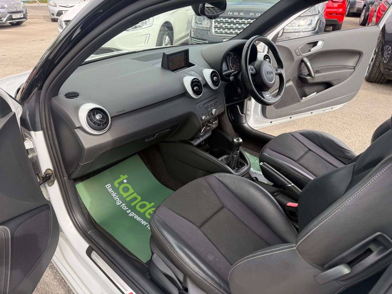 2014 AUDI A1 2014 AUDI A1