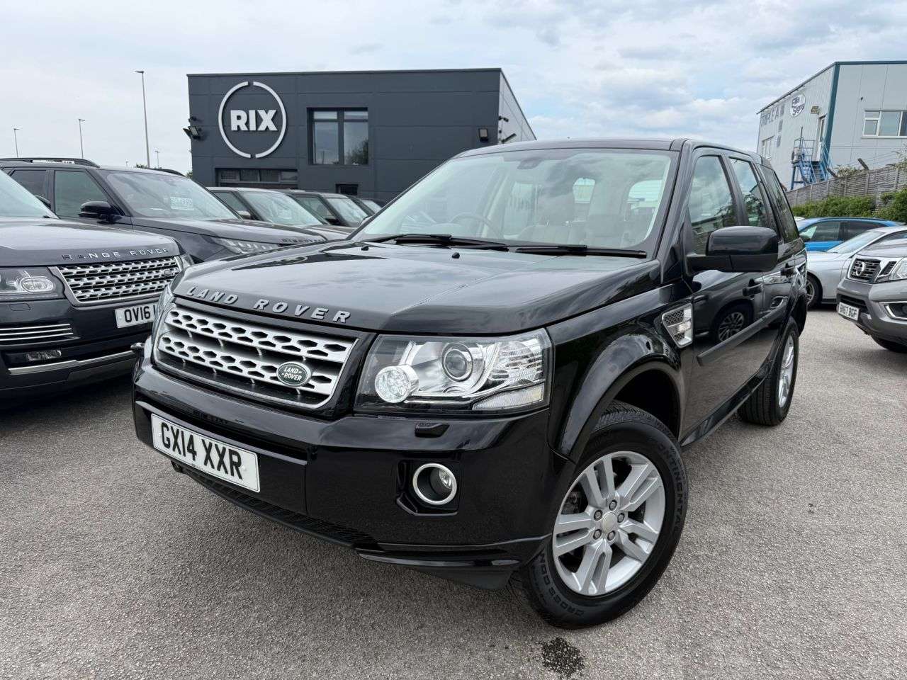 A 2014 LAND ROVER FREELANDER 2 2.2 SD4 XS SUV 5dr Diesel CommandShift 4WD Euro 5-2 FORMER KEEPERS-FINISHED A 2014 LAND ROVER FREELANDER 2 2.2 SD4 XS SUV 5dr Diesel CommandShift 4WD Euro 5-2 FORMER KEEPERS-FINISHED