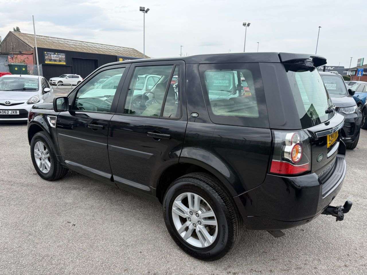 A 2014 LAND ROVER FREELANDER 2 2.2 SD4 XS SUV 5dr Diesel CommandShift 4WD Euro 5-2 FORMER KEEPERS-FINISHED A 2014 LAND ROVER FREELANDER 2 2.2 SD4 XS SUV 5dr Diesel CommandShift 4WD Euro 5-2 FORMER KEEPERS-FINISHED