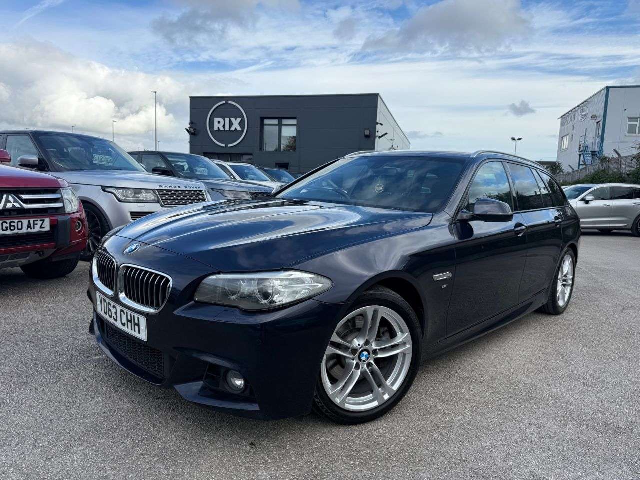 A 2013 BMW 5 SERIES 2.0 520d M Sport Touring 5dr Diesel Auto Euro 6 (s/s) (184 ps) 7 SERVICES-2 A 2013 BMW 5 SERIES 2.0 520d M Sport Touring 5dr Diesel Auto Euro 6 (s/s) (184 ps) 7 SERVICES-2