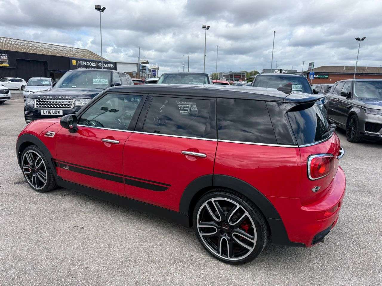 A 2018 MINI CLUBMAN 2.0 John Cooper Works Estate 6dr Petrol Auto ALL4 Euro 6-FINISHED IN CHILI A 2018 MINI CLUBMAN 2.0 John Cooper Works Estate 6dr Petrol Auto ALL4 Euro 6-FINISHED IN CHILI