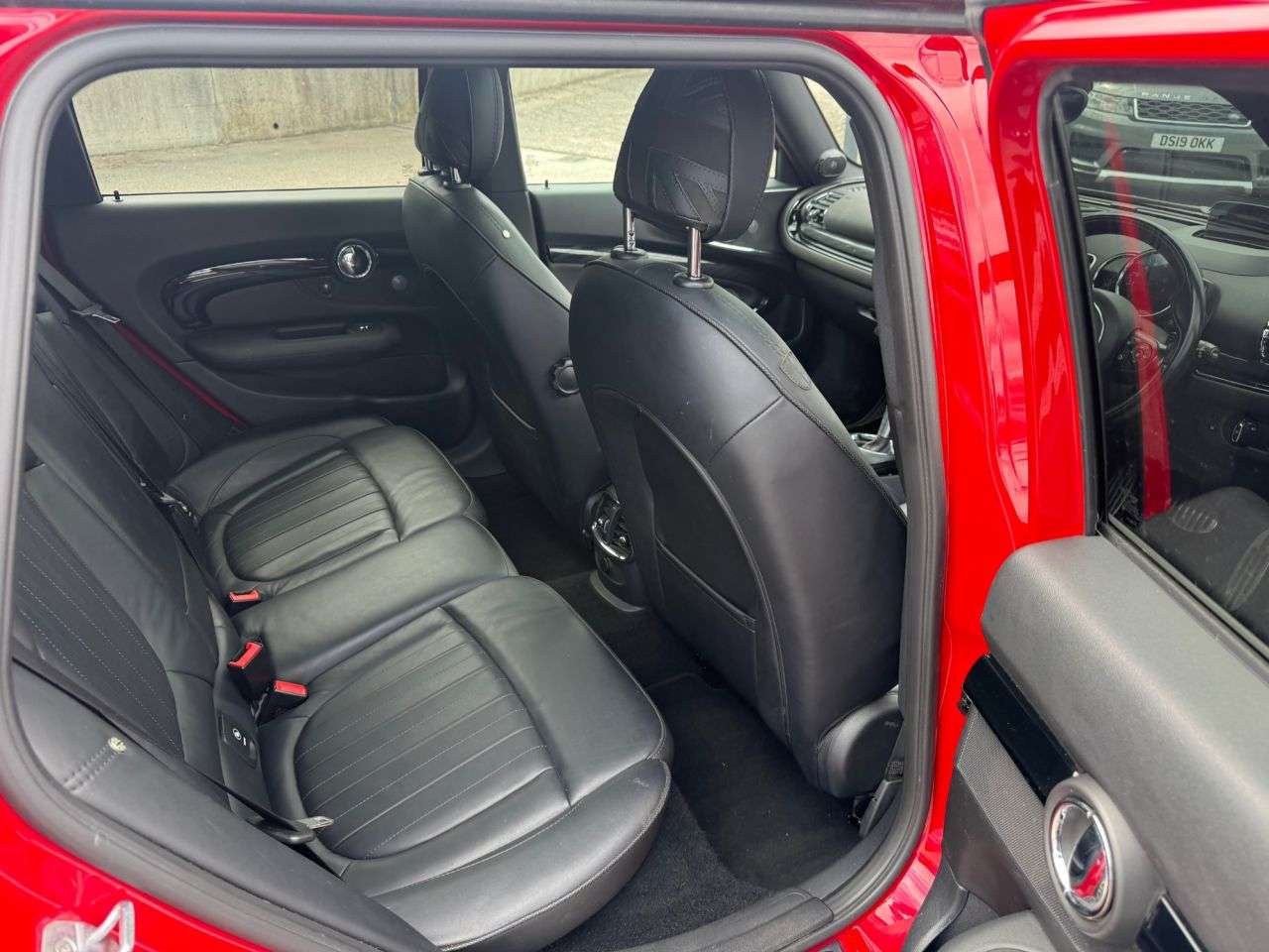 2018 MINI CLUBMAN 2018 MINI CLUBMAN