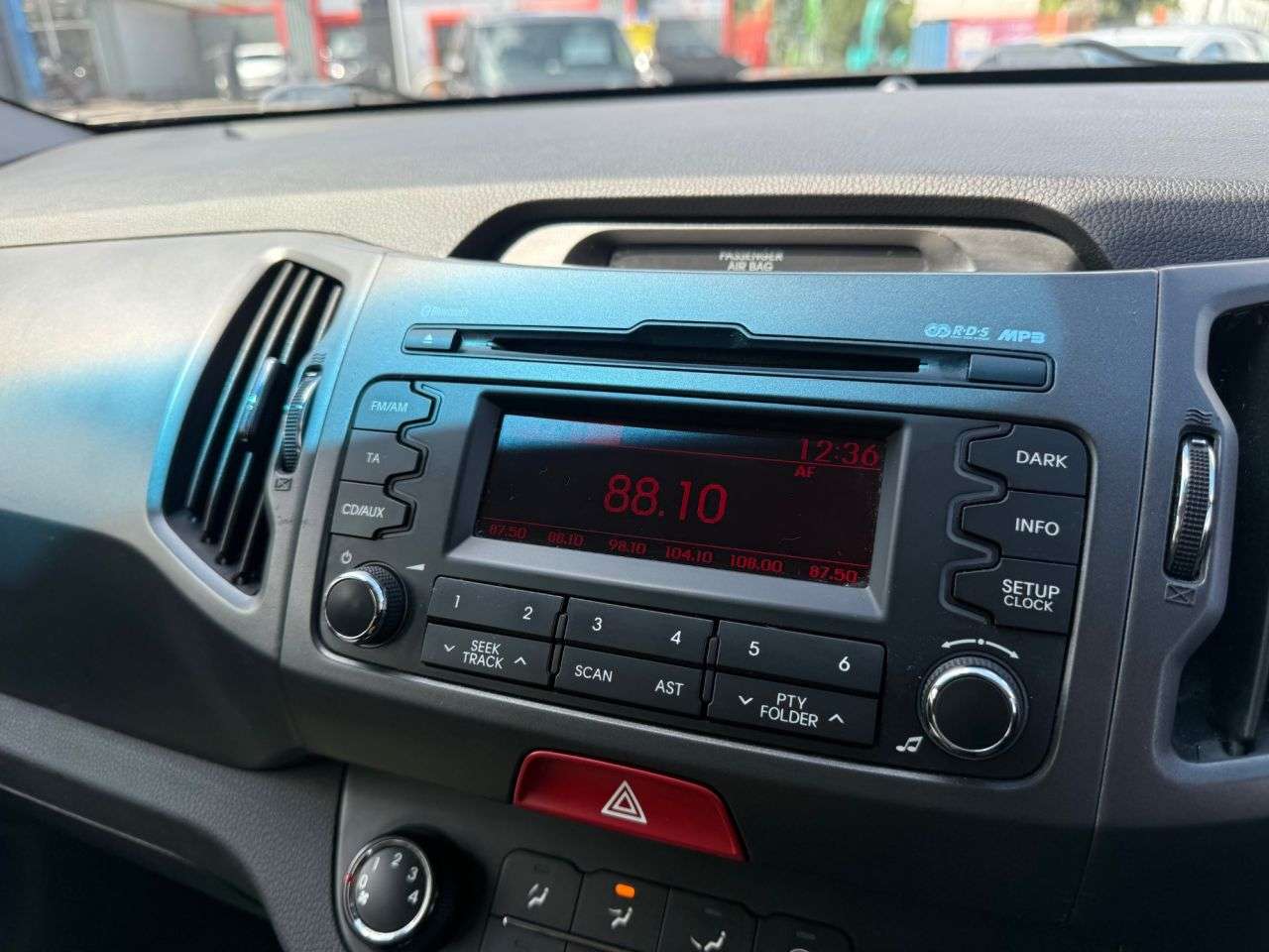 2011 KIA SPORTAGE 2011 KIA SPORTAGE