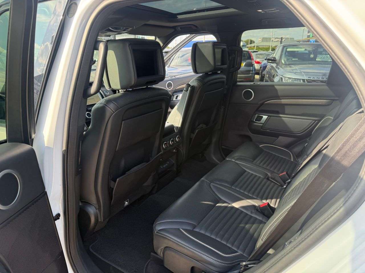 2019 LAND ROVER DISCOVERY 5 2019 LAND ROVER DISCOVERY 5